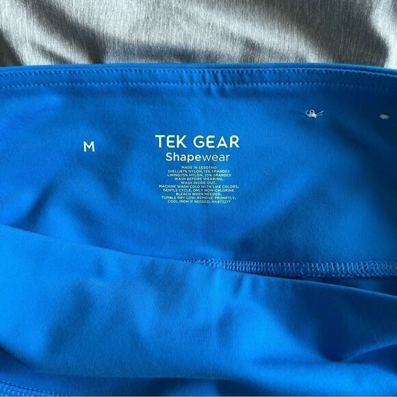 Tek Gear Active Shapewear Blue Side Pocket High Rise Capri Leggings - Picture 9 of 9